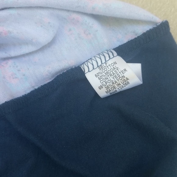 Crafty floral and blue shirt - Picture 7 of 7